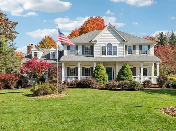 5948 Southwicke Ct, Hudson, OH 44236