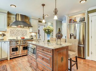 4 Monarch Ln, Freehold, NJ 07728