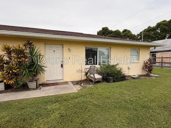 257 Poe Ave, North Fort Myers, FL 33917