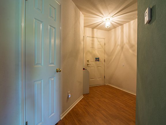 5th image of 15705 Cadoz Dr