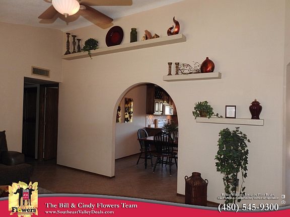 5th image of 3111 E Grove Ave