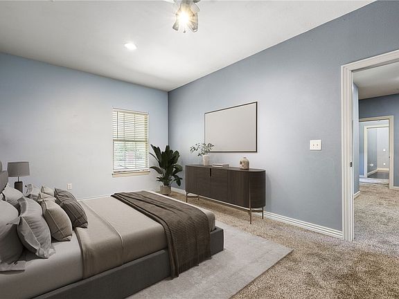 4th image of 29 Kentallen Ln