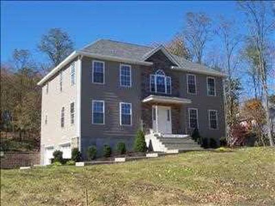 94 Robinson Ln, Wappingers Falls, NY, 12590