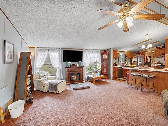 3rd image of 6125 E Tamarack Rd