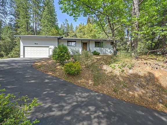 2nd image of 15358 Sky Pines Rd