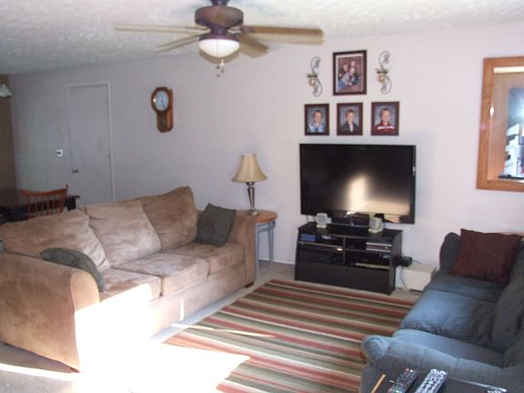 4th image of 224 Morgan Dr