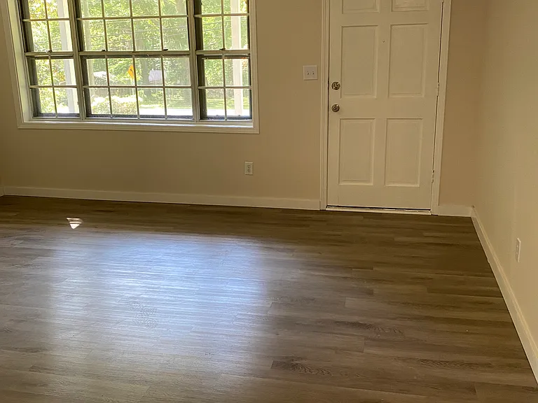 6000 Mallory Rd — Photo 2