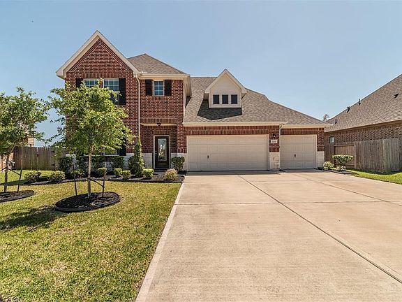 3rd image of 2702 Solitude Ln