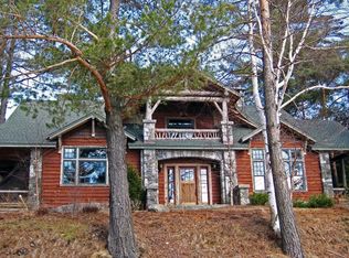 8 Garden Way, Lake Placid, NY 12946