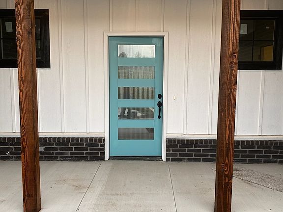 2nd image of 21481 S 4190th Rd