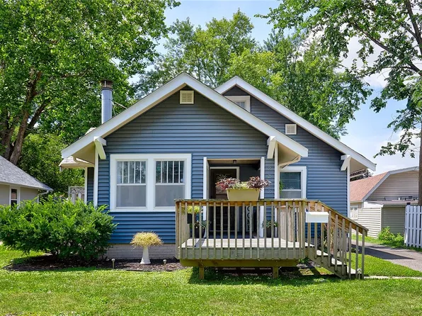 2212 34th St, Des Moines, IA 50310