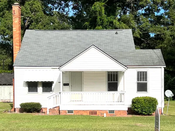 300 N Franklin Street, Whiteville, NC 28472