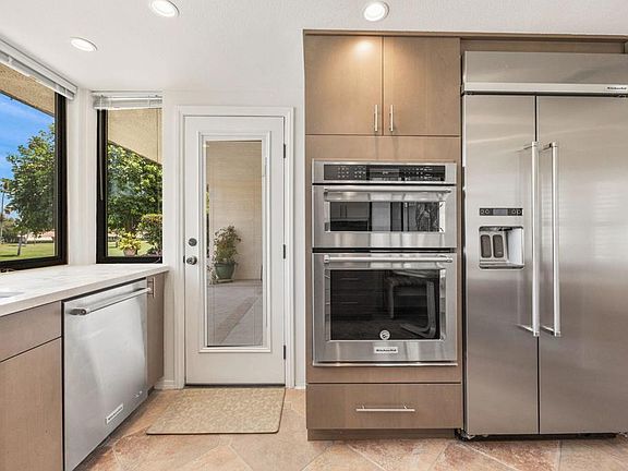 2nd image of 85 Calle Encinitas