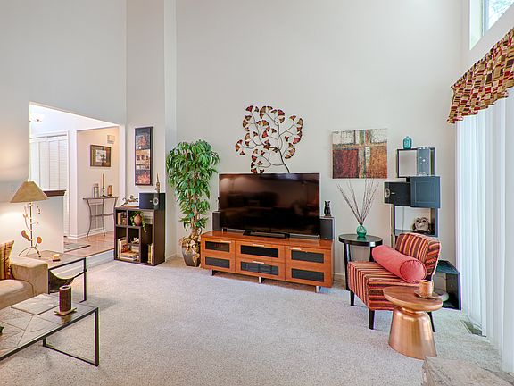 4th image of 8921 Saint Croix Ln