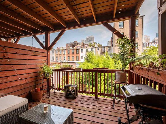 4th image of 130 Sussex St APT 2B