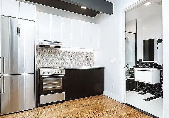5th image of 2734 Snyder Ave #1F
