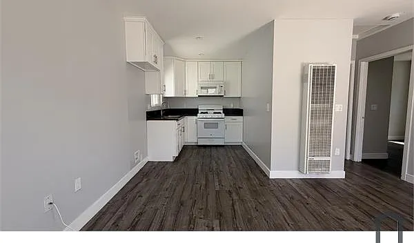2 bed, $2,199 — Photo 4