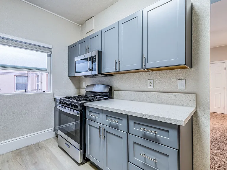 City View Apartments — Photo 11