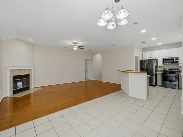 217 Quail Run, Aubrey, TX 76227