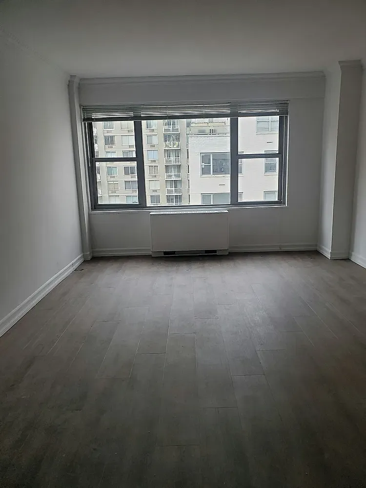 245 East 63rd Street — Photo 2