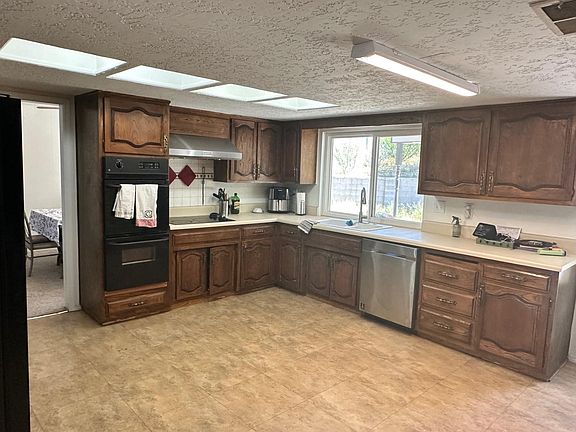 2nd image of 3008 Matador Dr NE