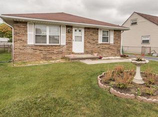 1973 Roselawn Dr, Toledo, OH 43611