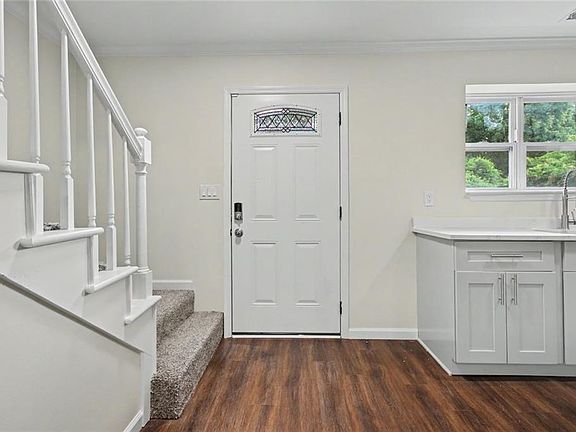2nd image of 6456 Abercorn St