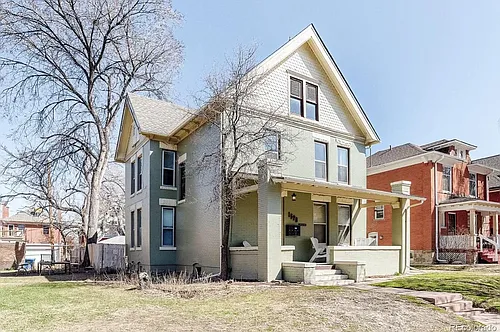 1570 N Saint Paul St #3 Photo 1