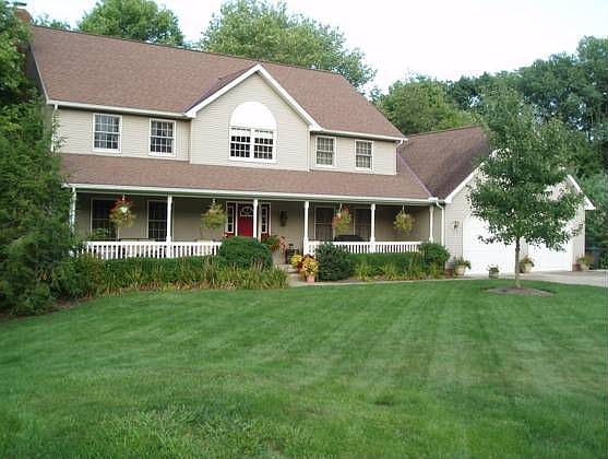 1st image of 3710 Rosewood Dr