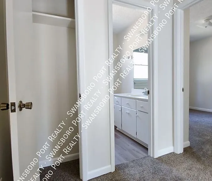 10 Port West Ct #B — Photo 13