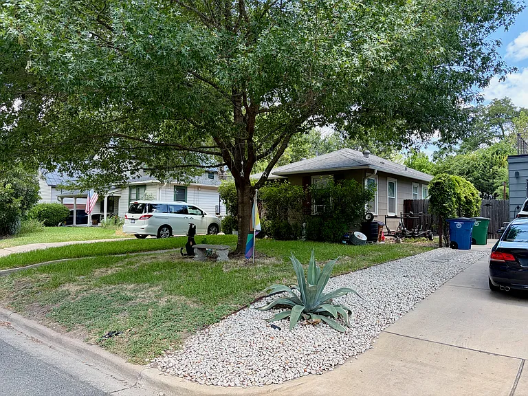 1510 W Saint Johns Ave — Photo 3