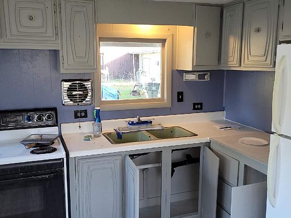 kitchen, will have a glass top stove