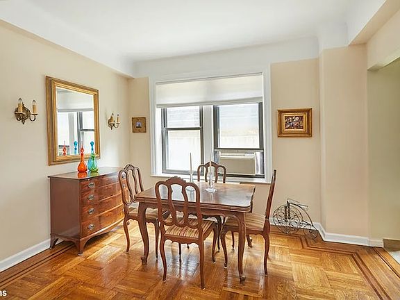 4th image of 710 W End Ave #2E