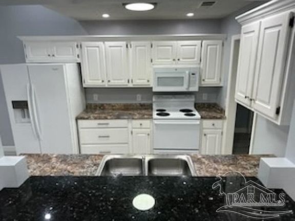 5th image of 3469 Willow Ln