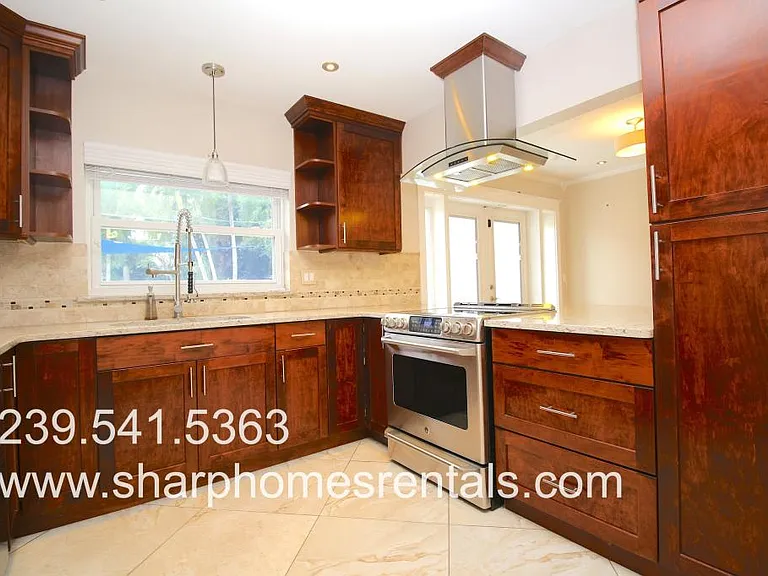 1350 Miracle Ln — Photo 10
