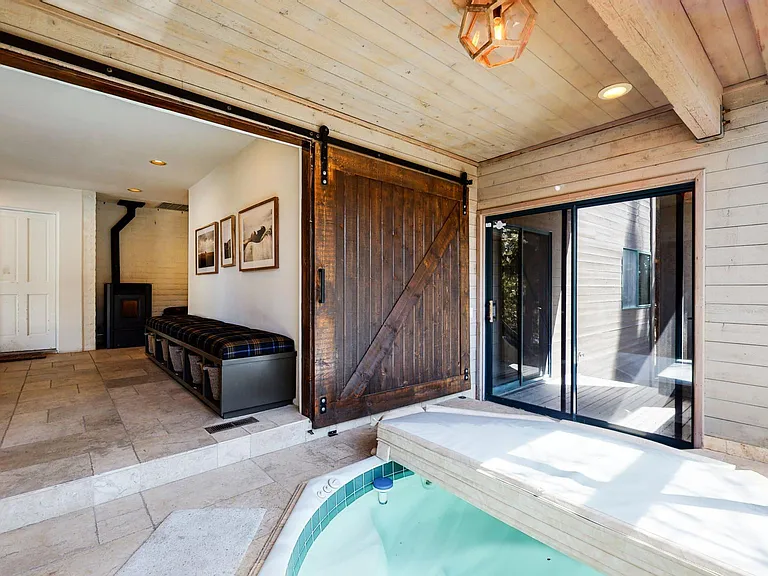 900 Majestic Pines Dr — Photo 4