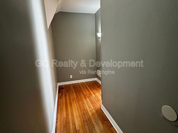 5th image of 11347 S King Dr #1