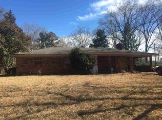 27 Hall Rd, Roxie, MS 39661