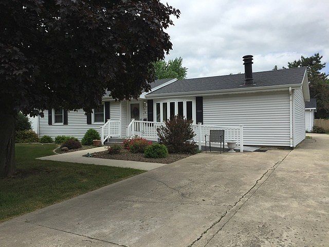 1st image of 6 Duncan Dr