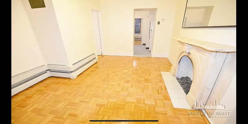 Rented by Manhattan Realty Group | media 3