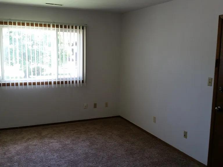 2301 W 4th St #2 — Photo 11