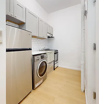 Rented by 346 Realty Group LLC | media 15