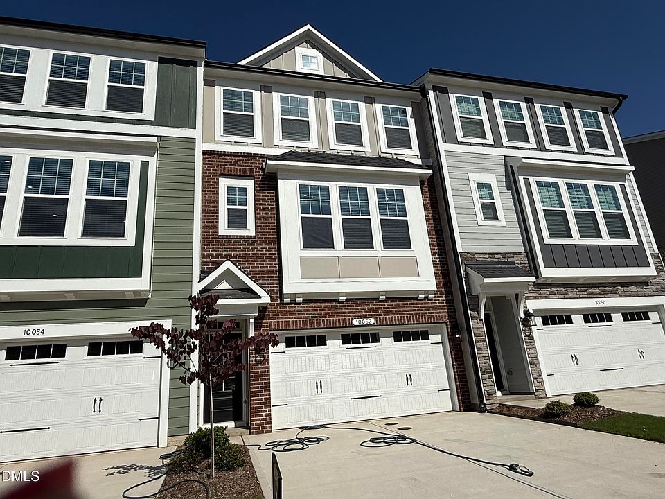 1st image of 10052 Secluded Garden Dr #200