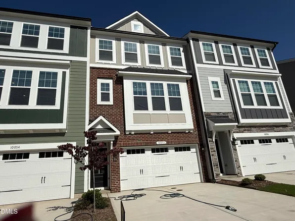 10052 Secluded Garden Dr #200, Apex, NC 27523