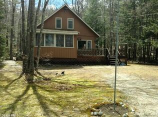 43 Plummer Dr, Raymond, ME 04071