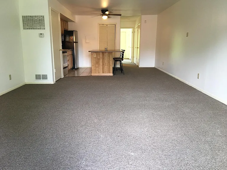 12 Darien #NEW-2ND — Photo 7