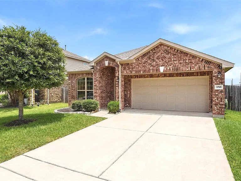 3718 Logandale Ridge Ln — Photo 1