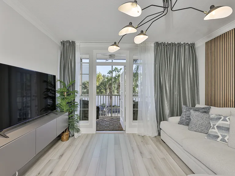 3202 Bay Club Cir #3202 — Photo 11