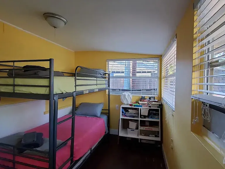 207 E Kaley St — Photo 14