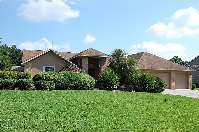 1st image of 2715 Buckhorn Oaks Dr
